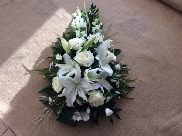 White and Green Single Ended Spray