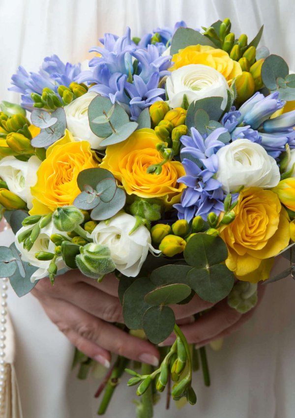 Blue_Yellow_Bridal-Bouquet-scaled.jpg