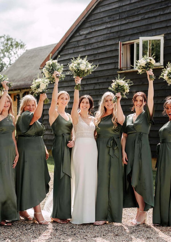 KendallsFlorist-ColvilleHallEssex-BrideandBridesmaids.jpg