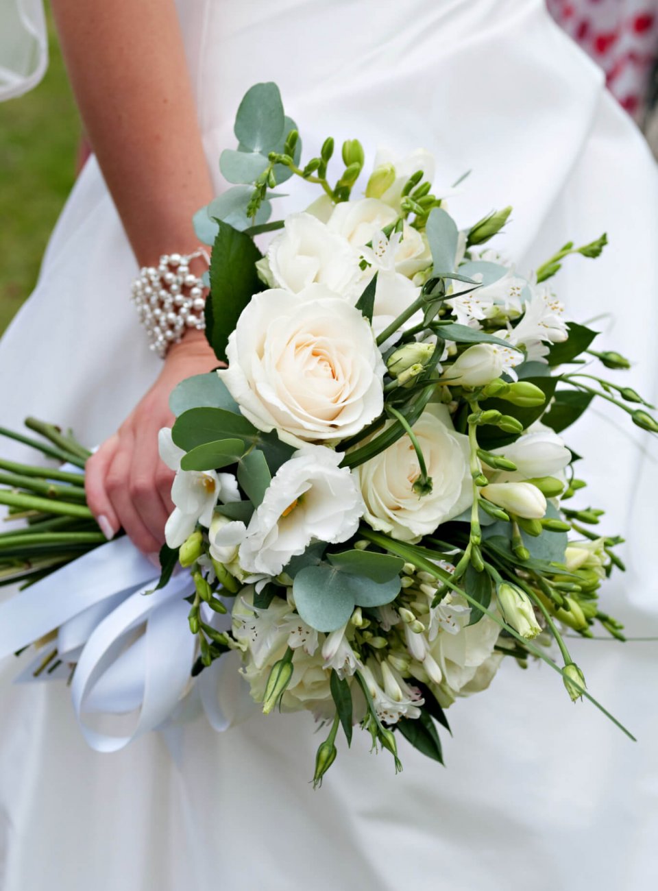 White_Bridal-Bouquet-scaled.jpg