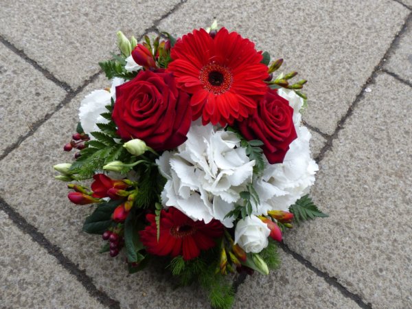 Red and White Posy